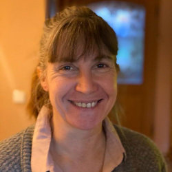 Portrait von Margit Bogner